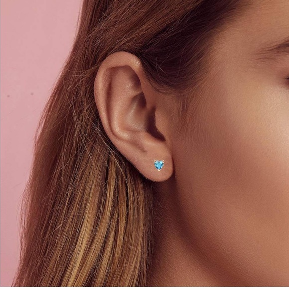 NIB Austrian blue crystal heart earrings - Picture 6 of 9